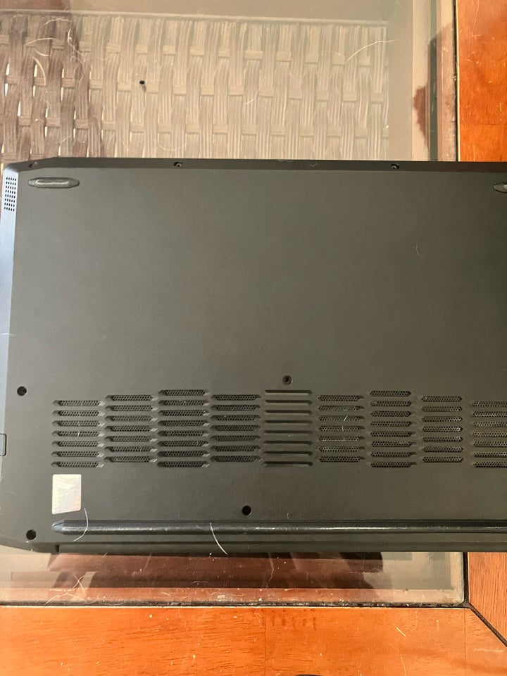 Lenovo 300 GHz 800 GB ram