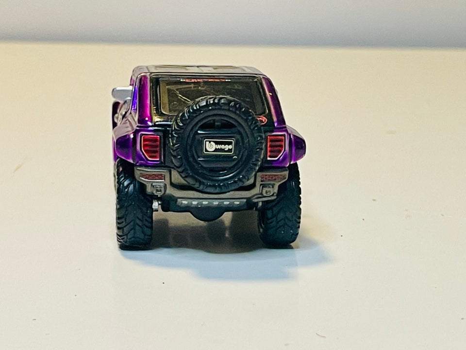 Modelbil, Bburago Hummer HX