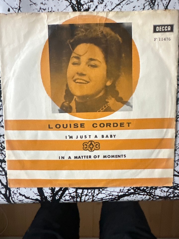 Single, Louise cordet