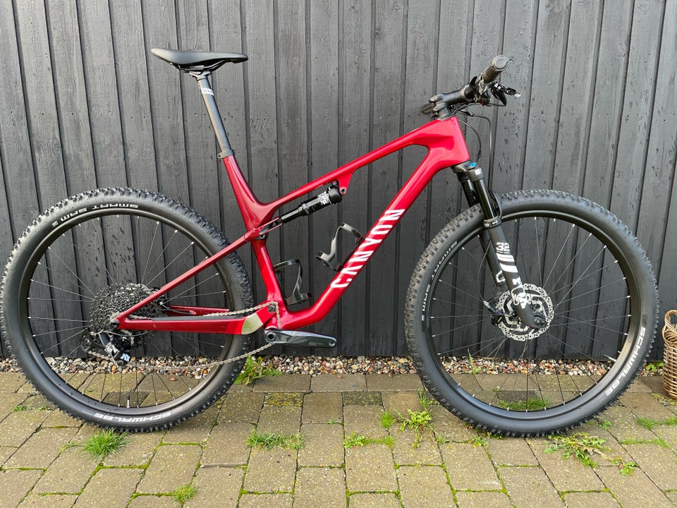 Canyon Lux CF7, full suspension, XL