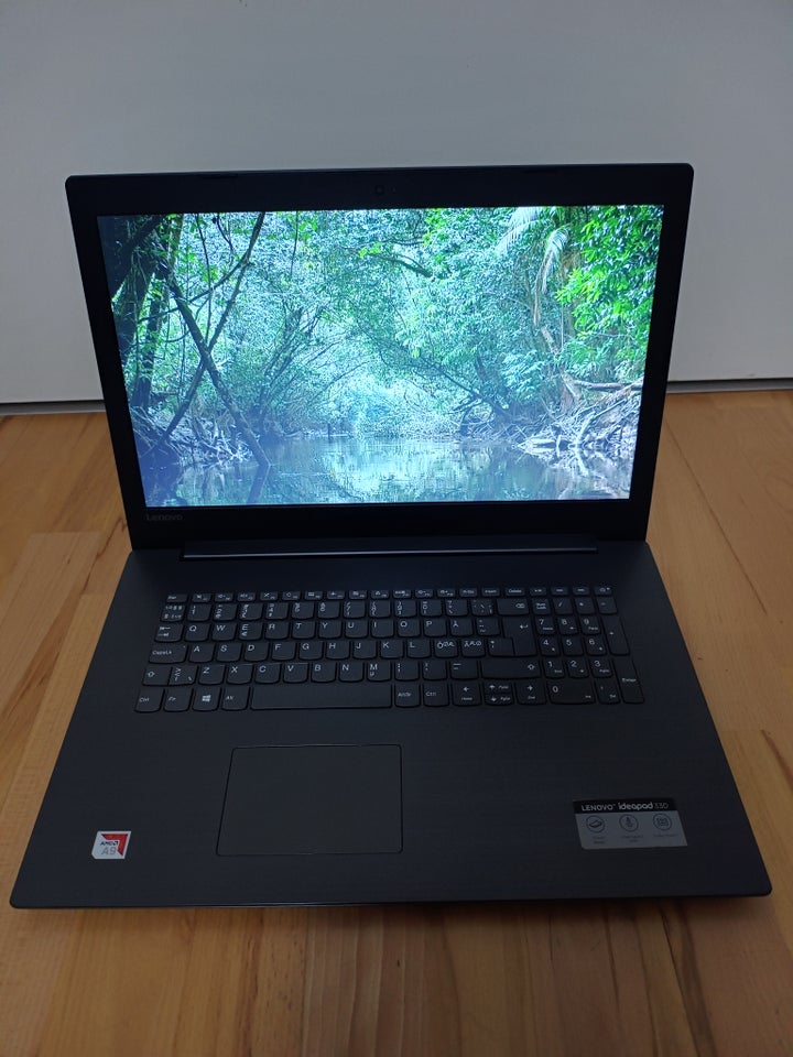 Lenovo Ideapad 17,3" AMD, 3,10 GHz,