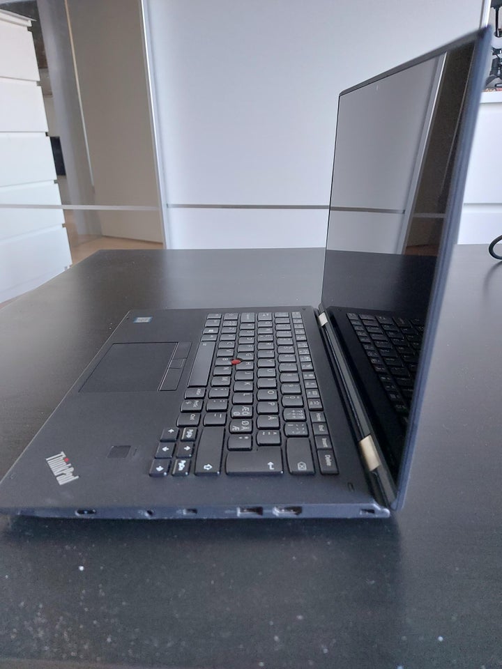 Lenovo ThinkPad X1 YOGA 28 GHz 16