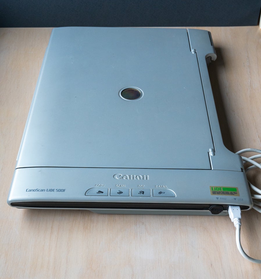 Flat-bed scanner Canon LIDE 500F