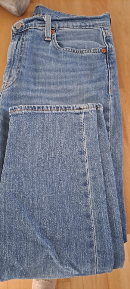 Jeans, Lewis, str. 30