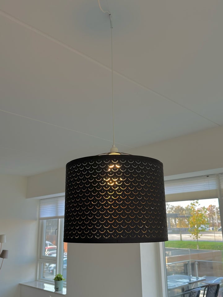 Anden loftslampe, Ikea