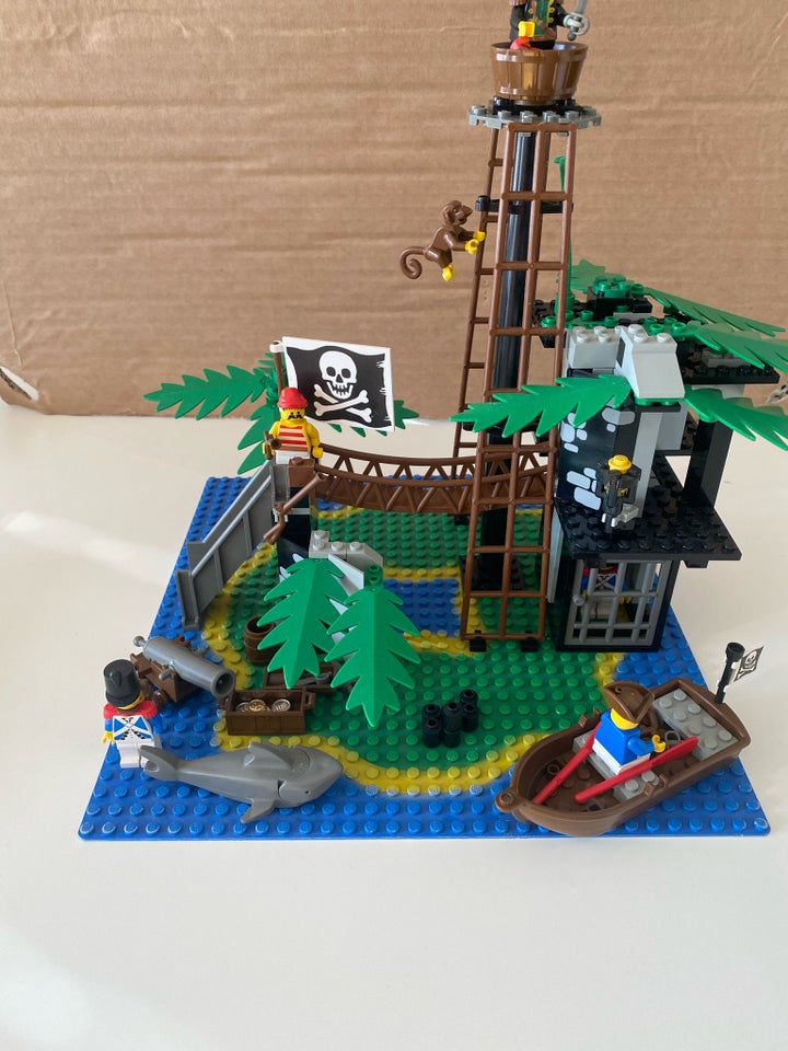 Lego Pirates, 6270