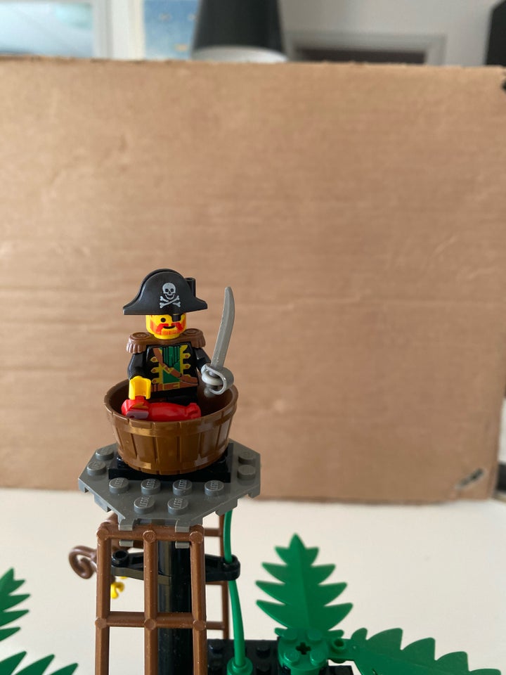 Lego Pirates, 6270