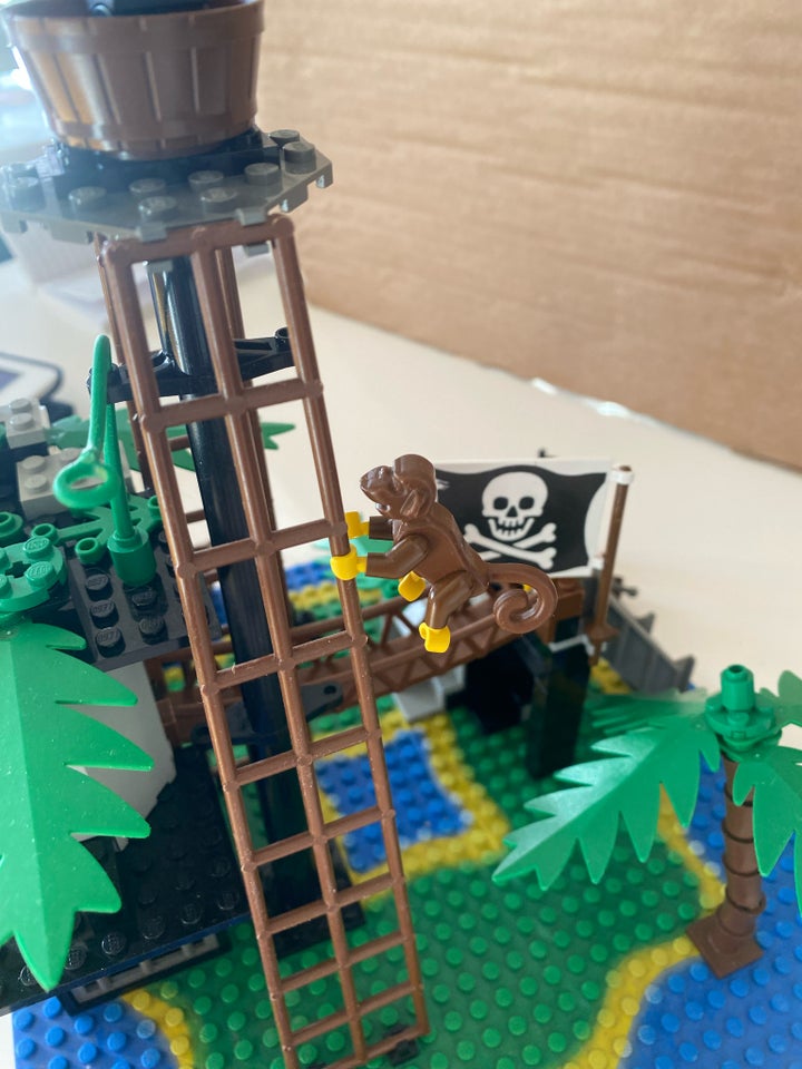 Lego Pirates, 6270