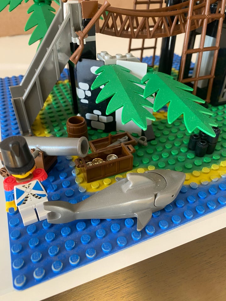 Lego Pirates, 6270