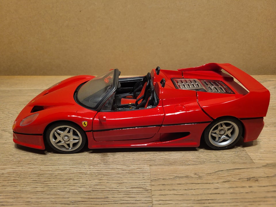 Modelbil, Ferrari F50 1996, skala