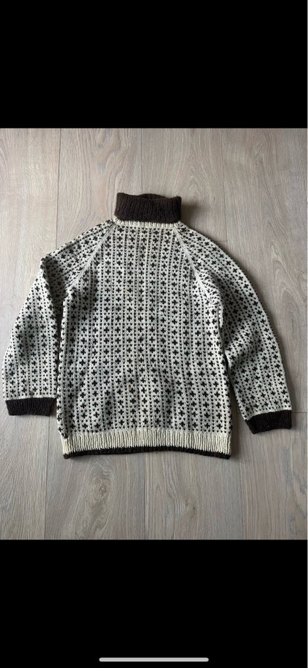 Sweater Hjemmestrik  str 38