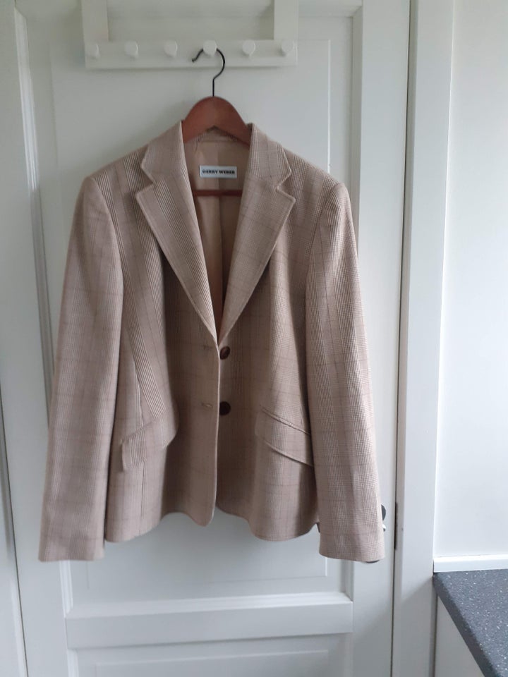 Blazer, str. 40, Gerry Weber