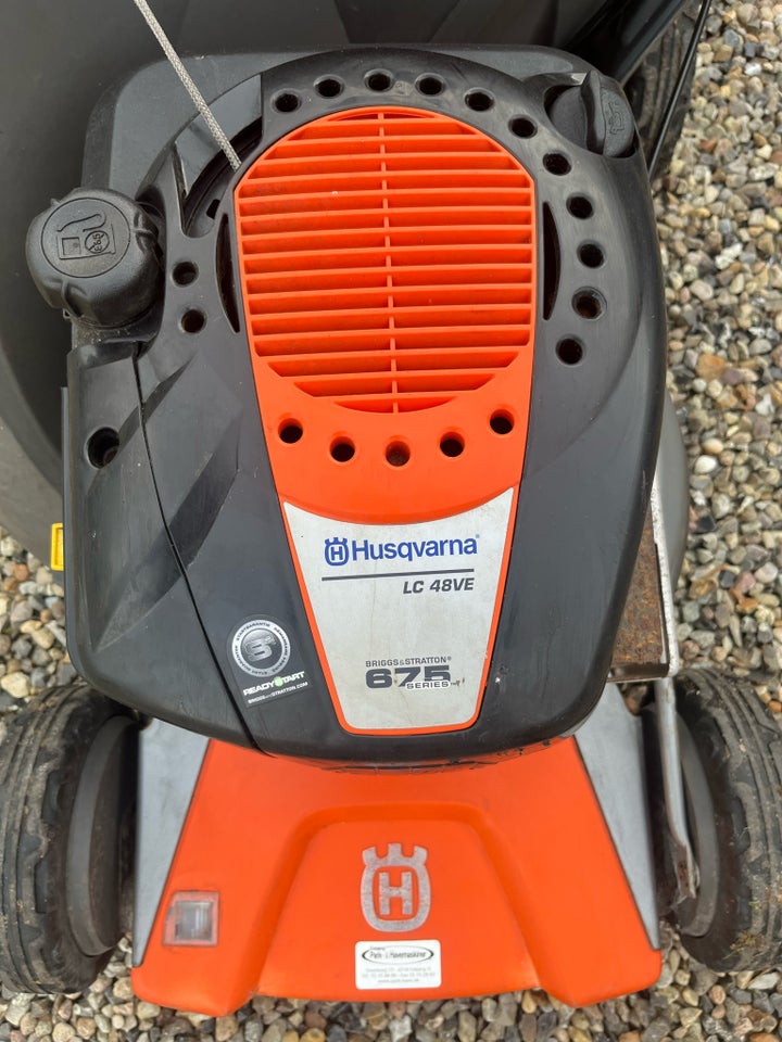 Selvkørende, Husqvarna LC48VE