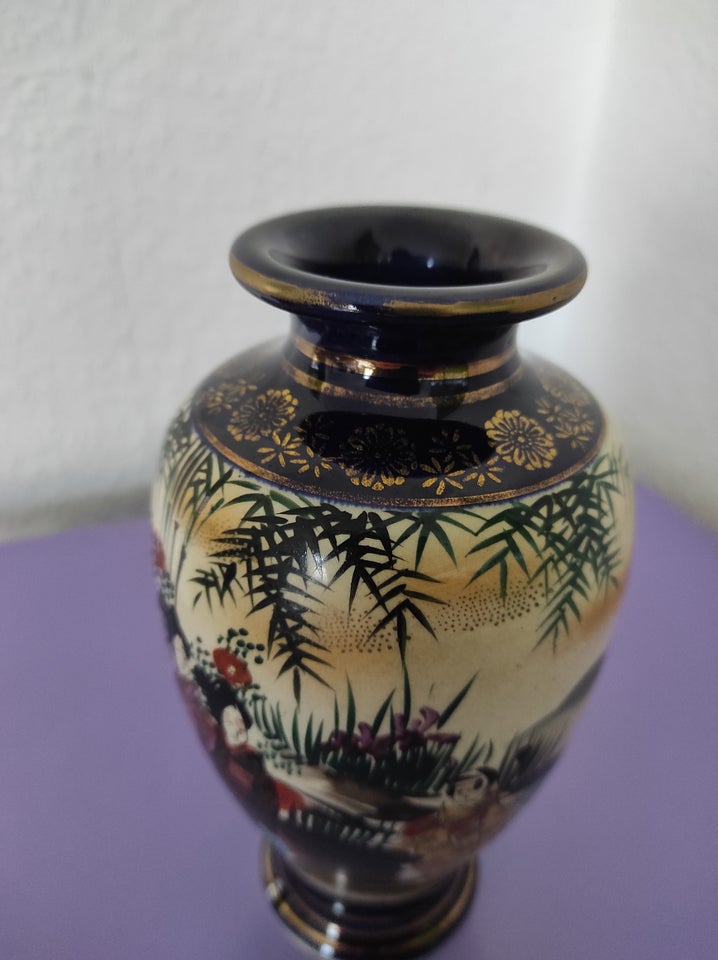 Hånd dekoreret vase Satsuma