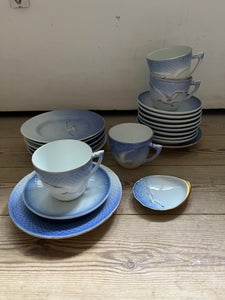 Porcelæn Kaffekopper under og