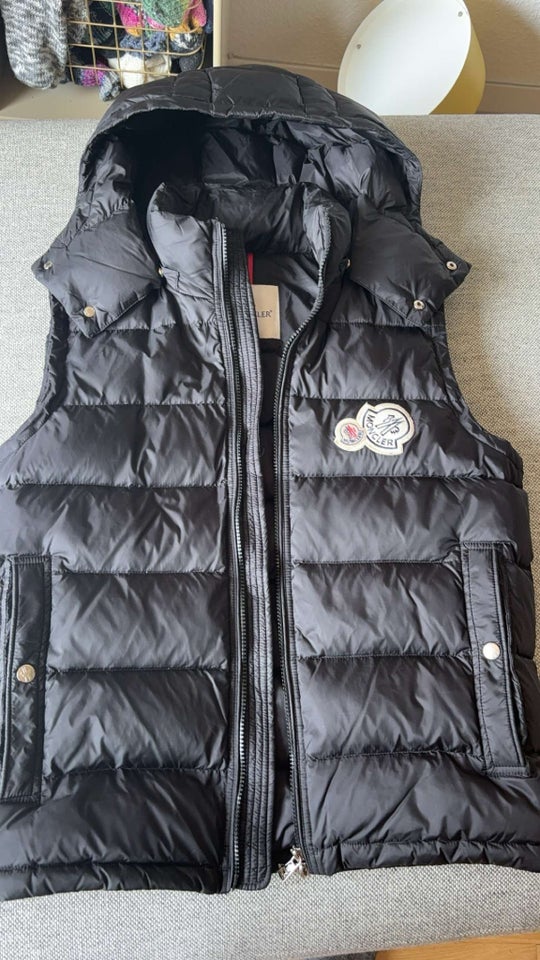 Vest, str. M, Moncler