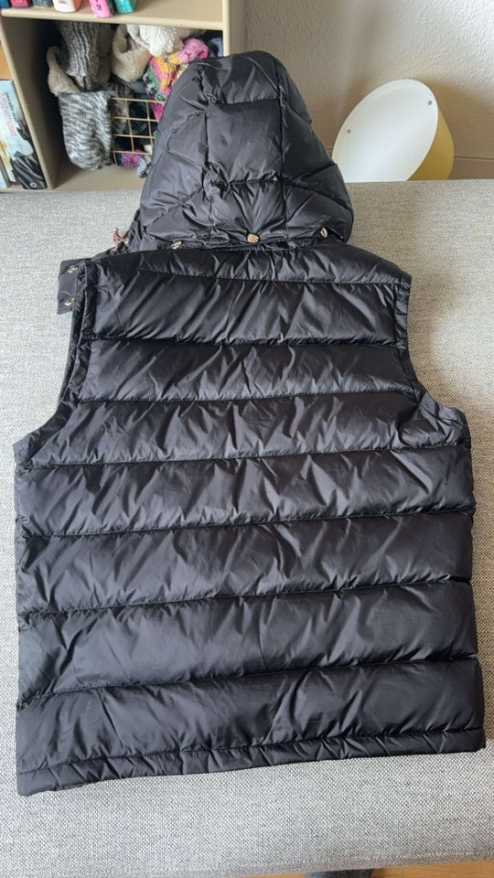 Vest, str. M, Moncler