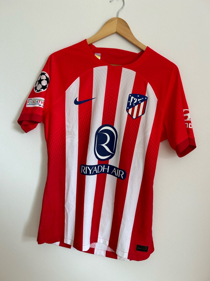 Fodboldtrøje, Atlético Madrid -