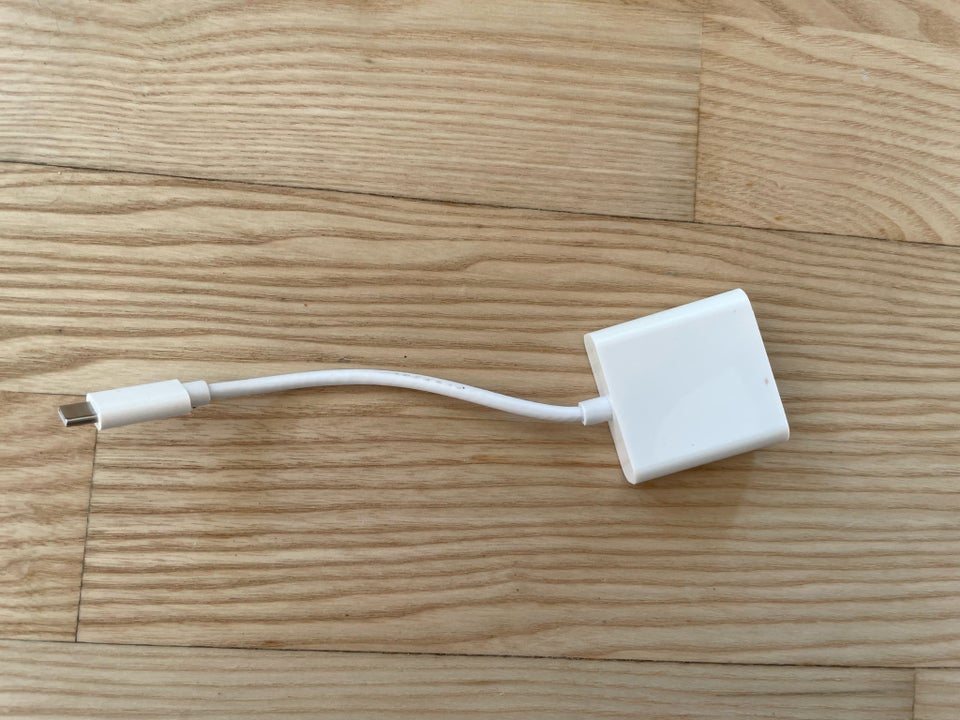 Adapter Deltaco Perfekt