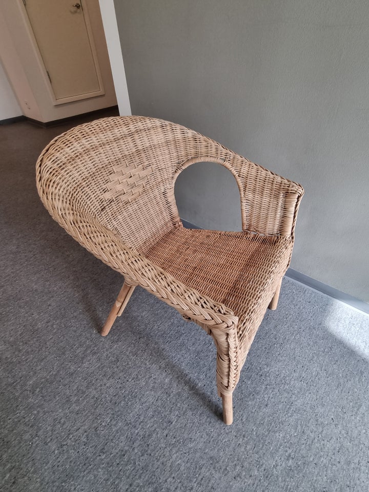 Kurvestol Rattan