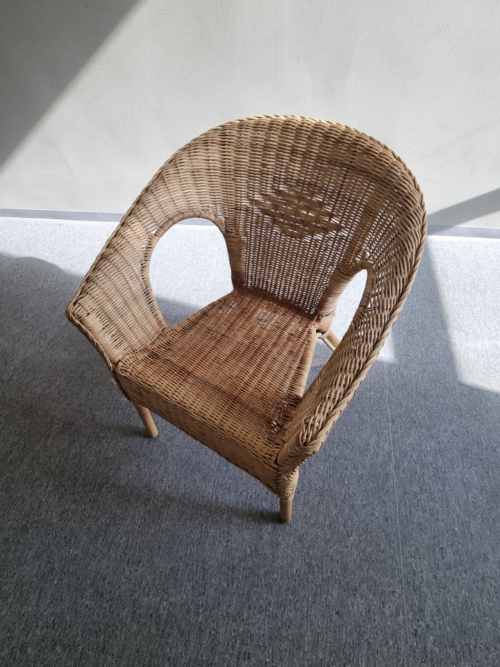 Kurvestol Rattan