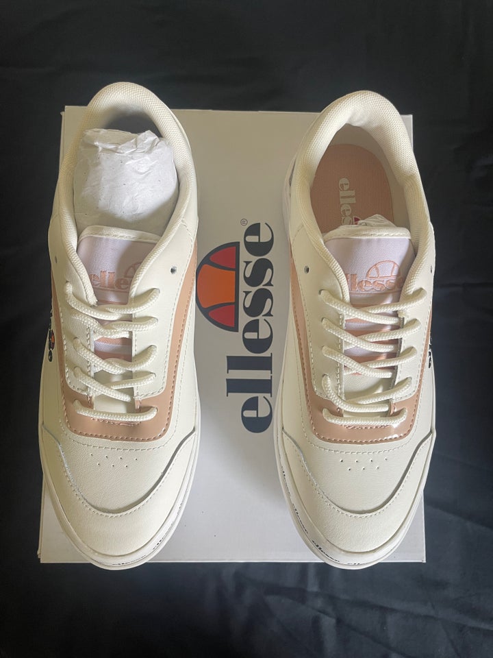 Sneakers, str. 39,5, Ellesse