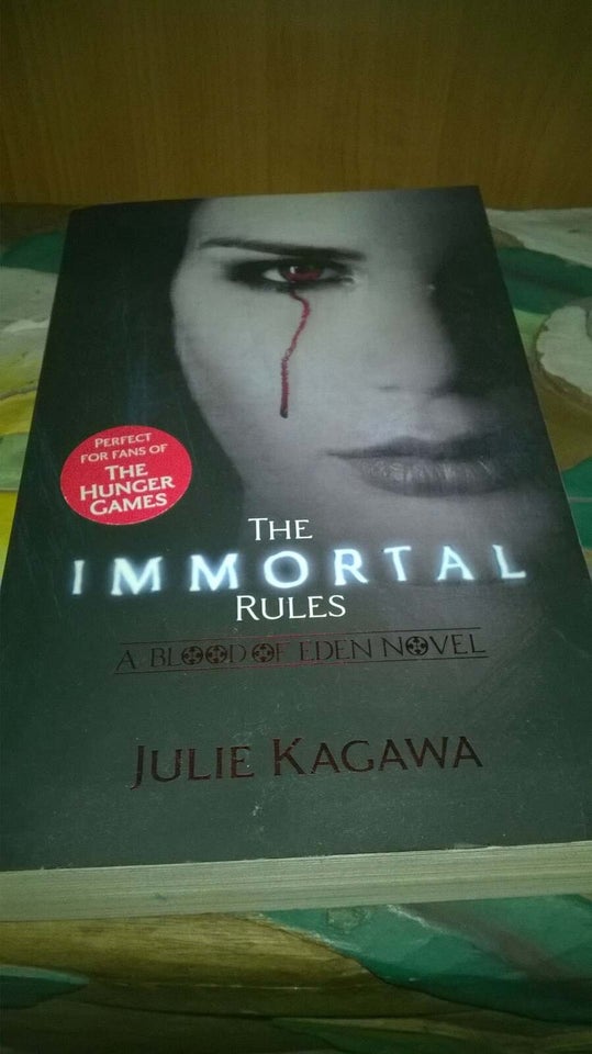 The Immortal Rules, Julie Kagawa,