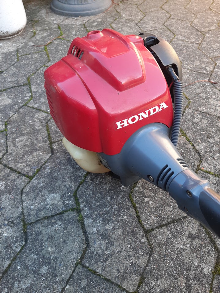 Græstrimmer, Honda ums425e