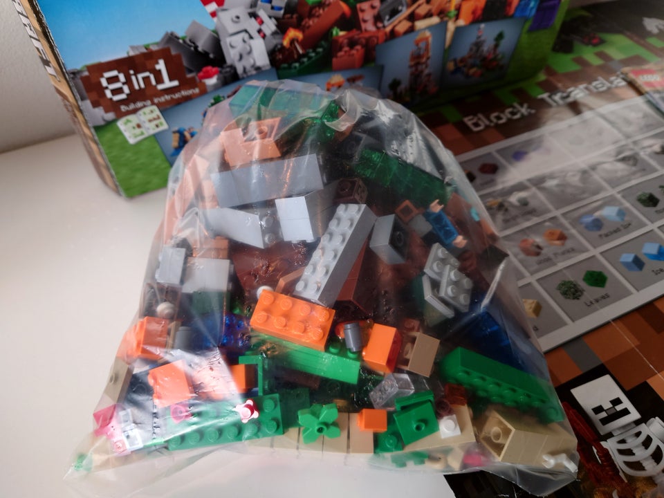 Lego Minecraft, 21116