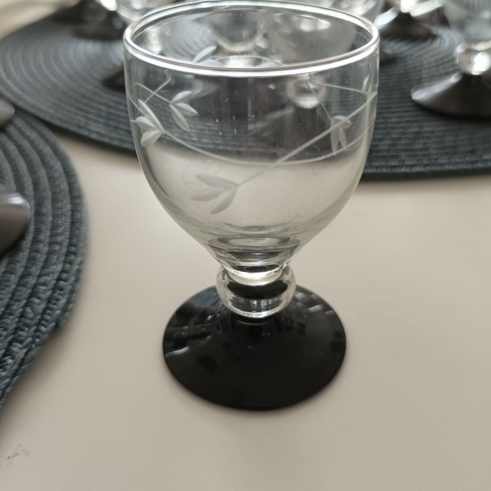 Glas, Glas med karaffel ,