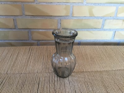 Hospital vase / blomster vase /