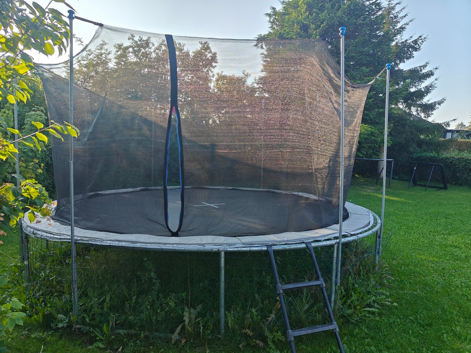 Trampolin