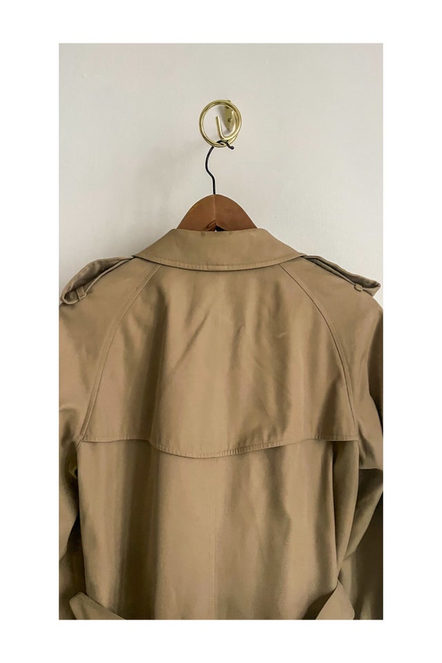 Trenchcoat, str. 40, Burberry