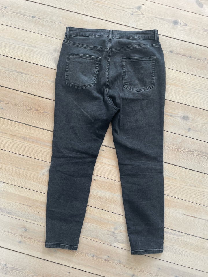 Jeans Primark str 44