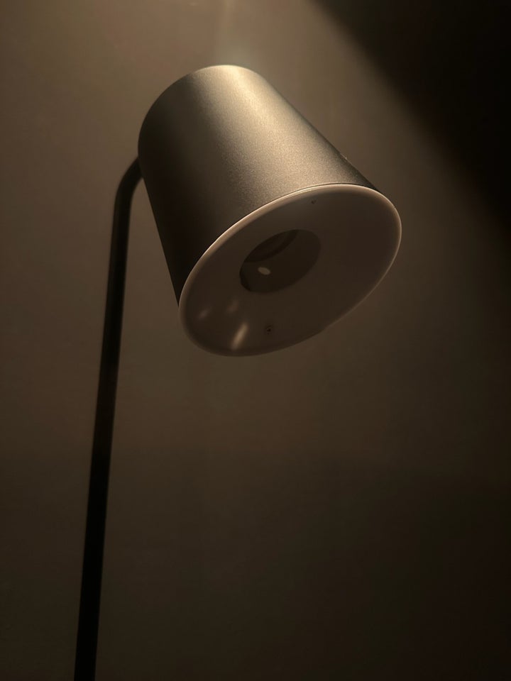 Standerlampe, Zero