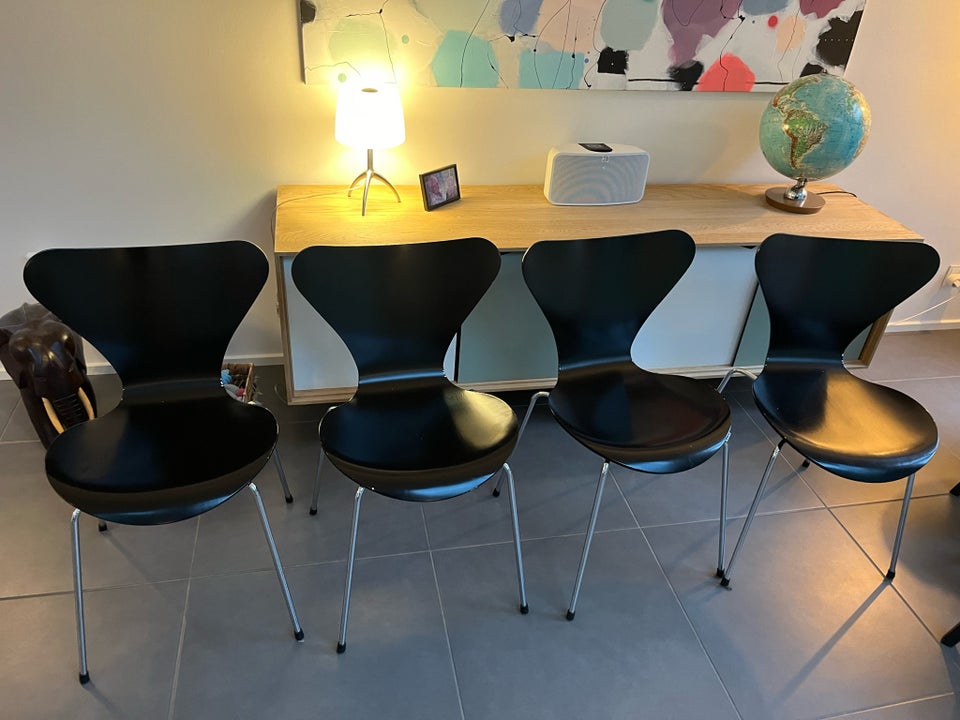 Arne Jacobsen, 3107, 7’er stol