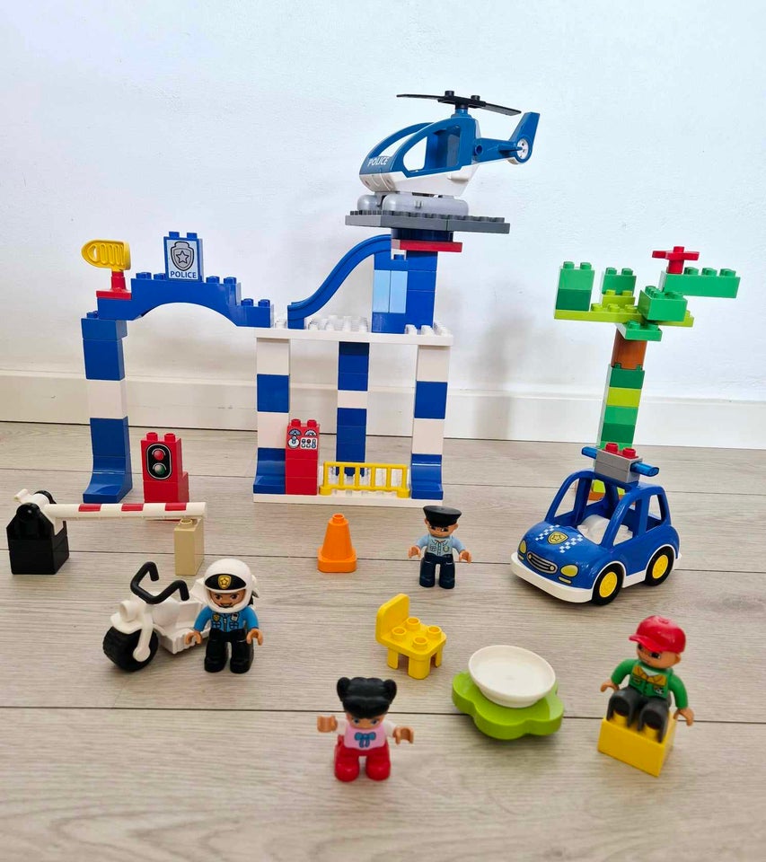 Lego Duplo, Politistation