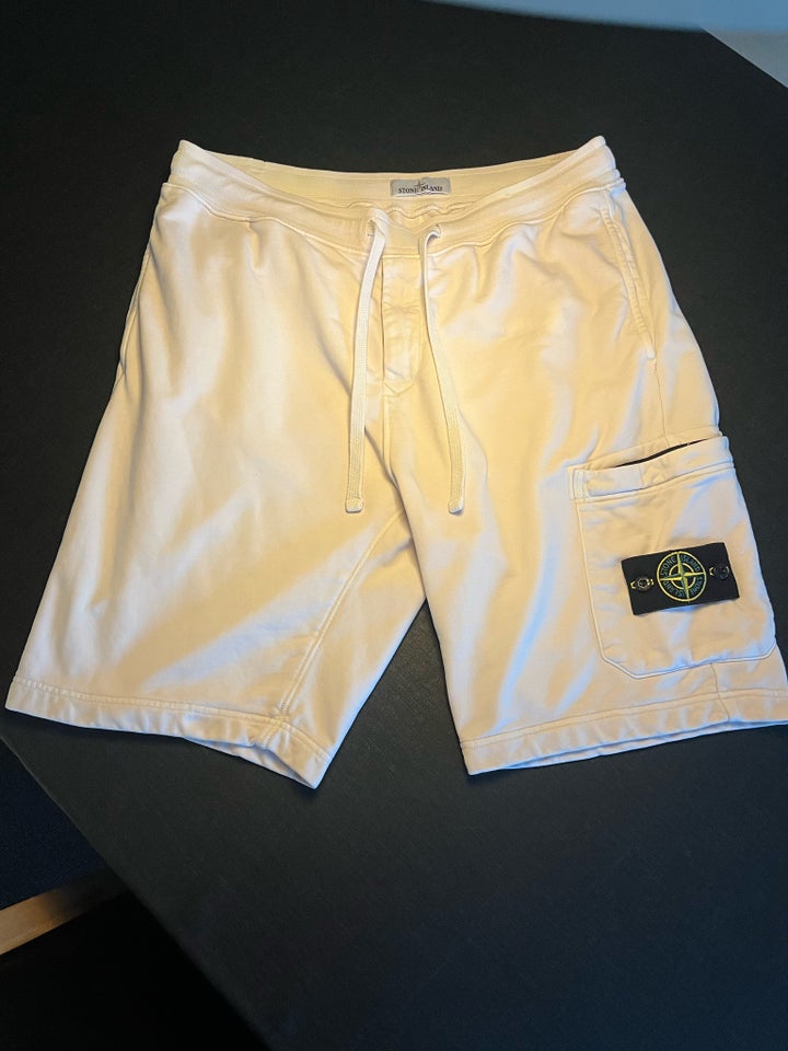 Shorts, Stone Island, str. 32