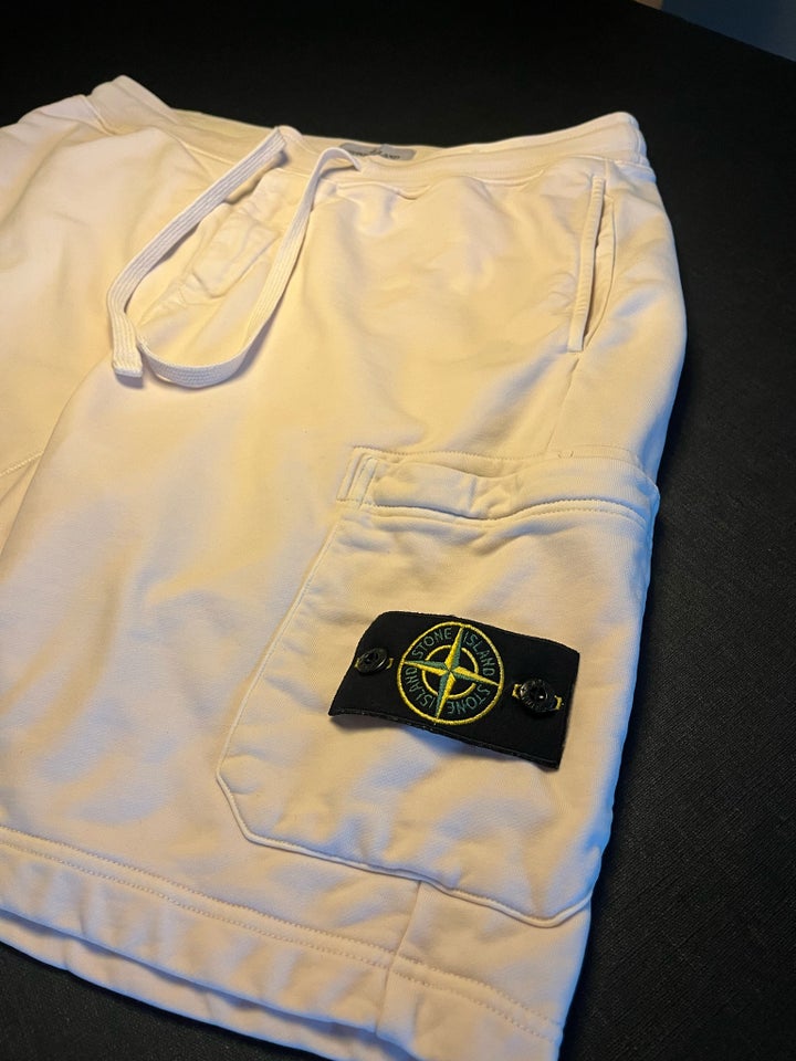 Shorts, Stone Island, str. 32