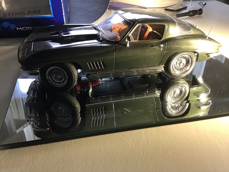 Modelbil EXOTO CHEVY CORVETTE