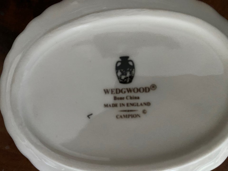 Porcelæn, vase og skål, Wedgwood