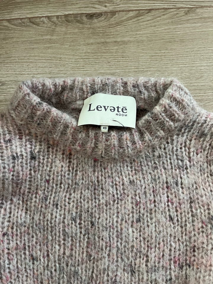 Sweater, Levete, str. 34