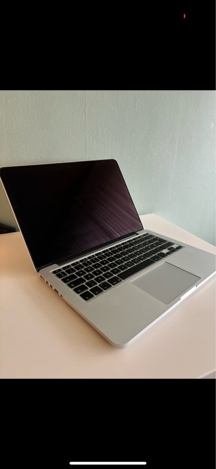 MacBook Pro 8 GB ram 128 GB