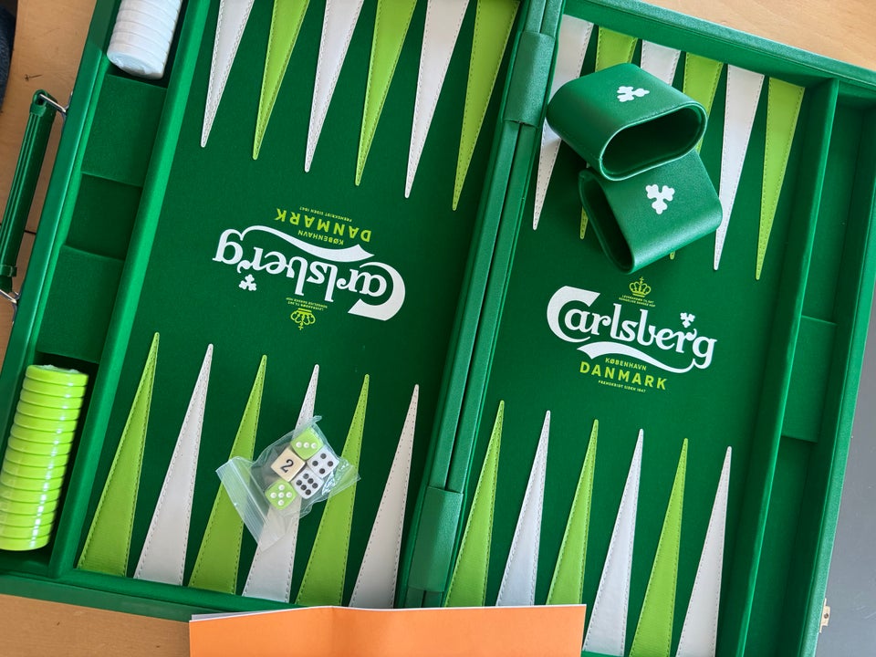 Carlsberg backgammon , brætspil