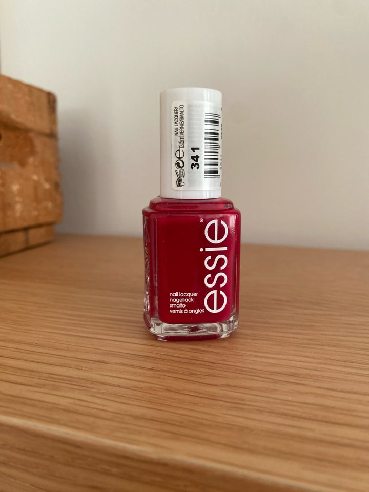 Negle, Neglelak, Essie