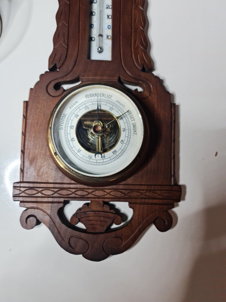 Barometer og termometer