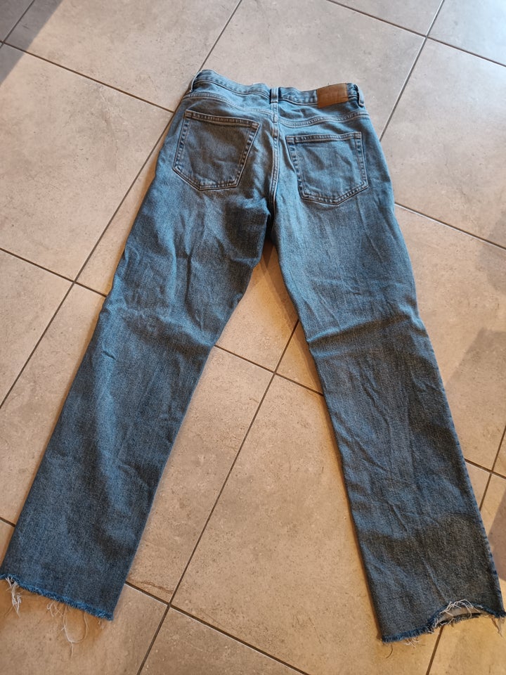 Jeans, Weekday, str. 29