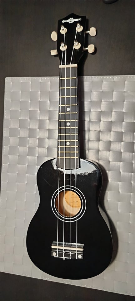 Ukulele Sort