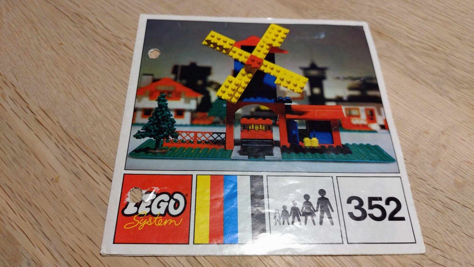 Lego System, 352