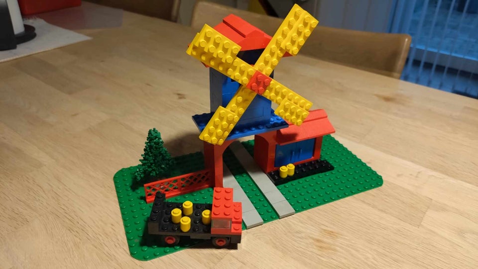 Lego System, 352